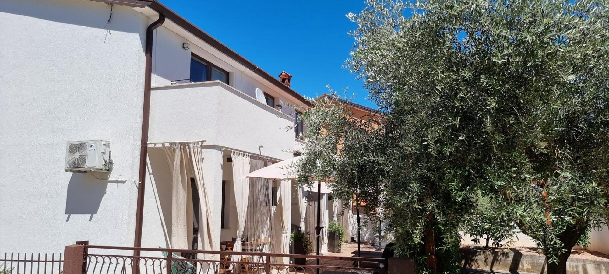 Apartments Noa Умаг Экстерьер фото