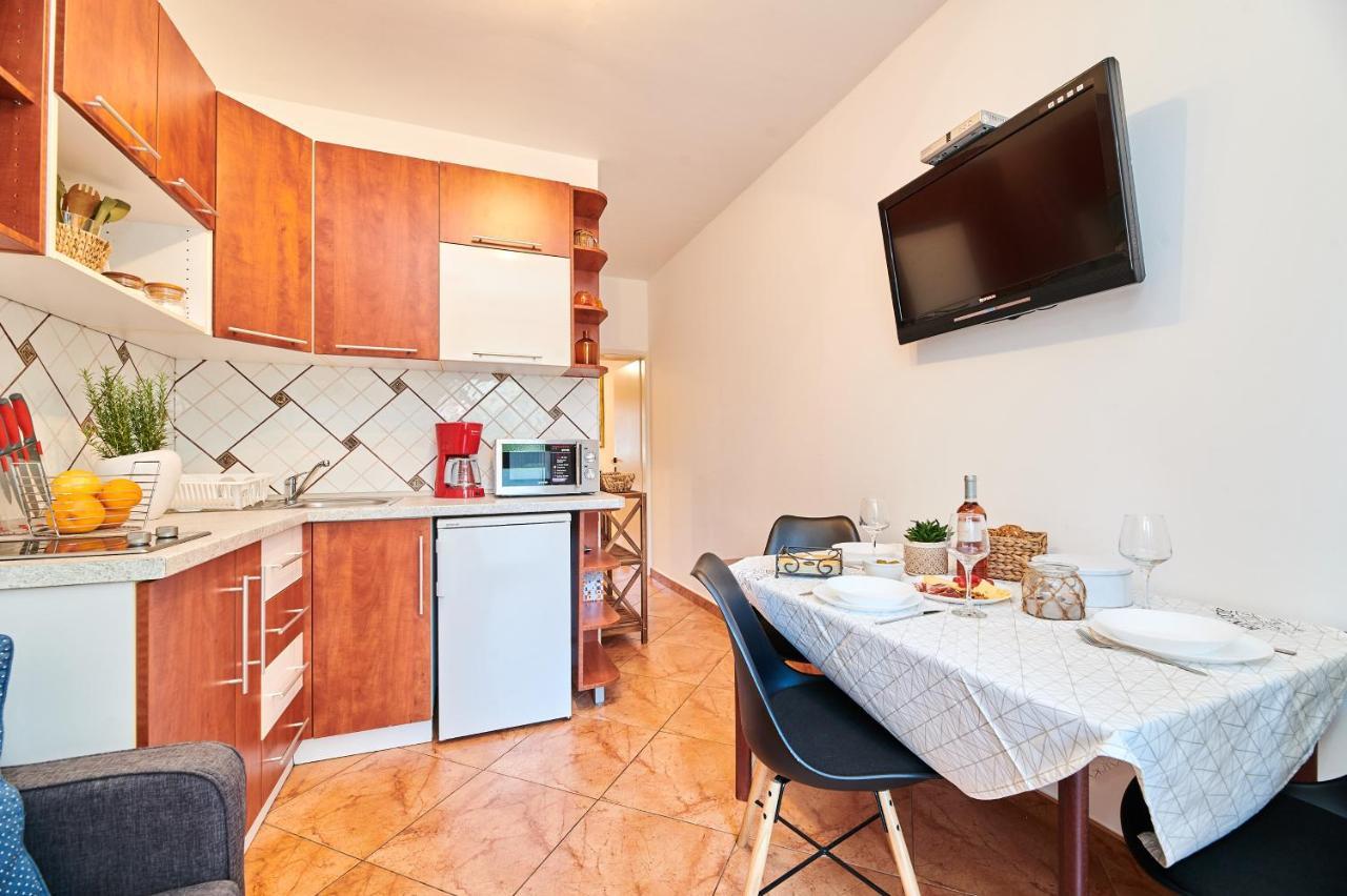 Apartments Noa Умаг Экстерьер фото